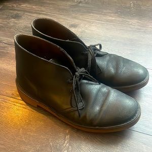 Clarks Mens Chukka Boots - Size 10
